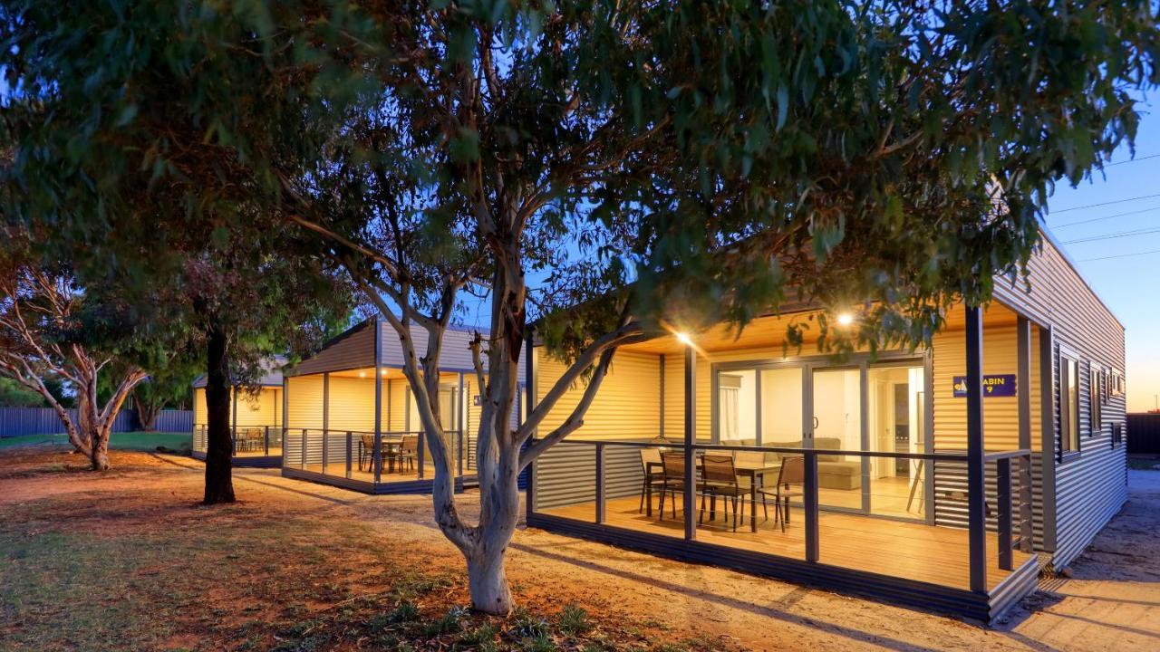 Lake Boga Caravan Park エクステリア 写真