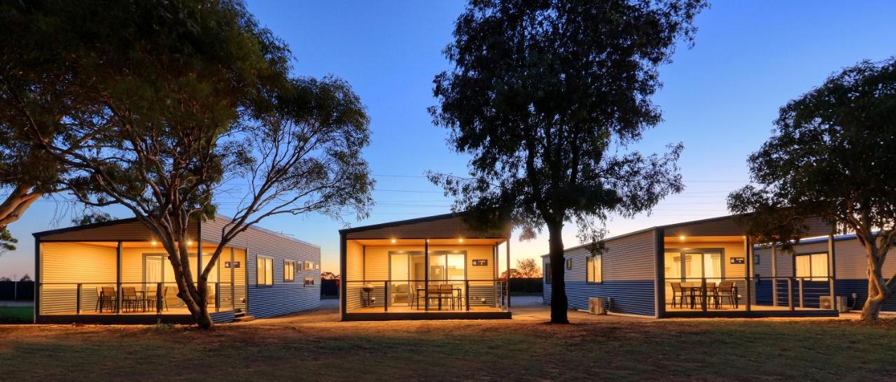Lake Boga Caravan Park エクステリア 写真