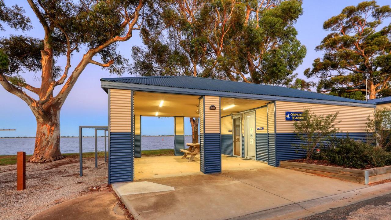 Lake Boga Caravan Park エクステリア 写真
