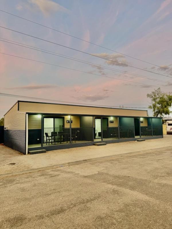 Lake Boga Caravan Park エクステリア 写真